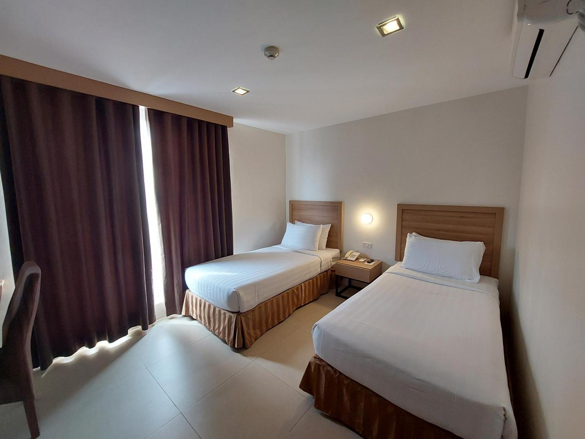 Mango Suites Tuguegarao City Exterior foto