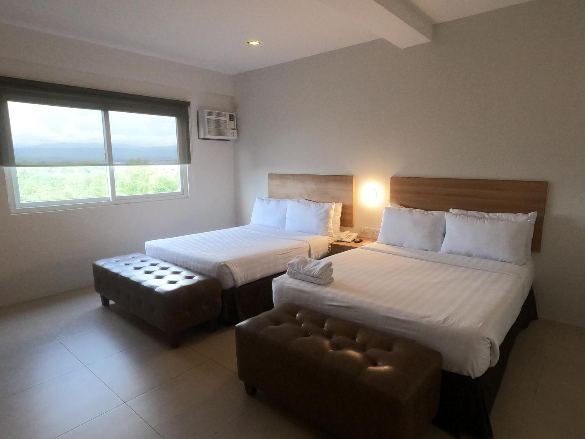 Mango Suites Tuguegarao City Exterior foto